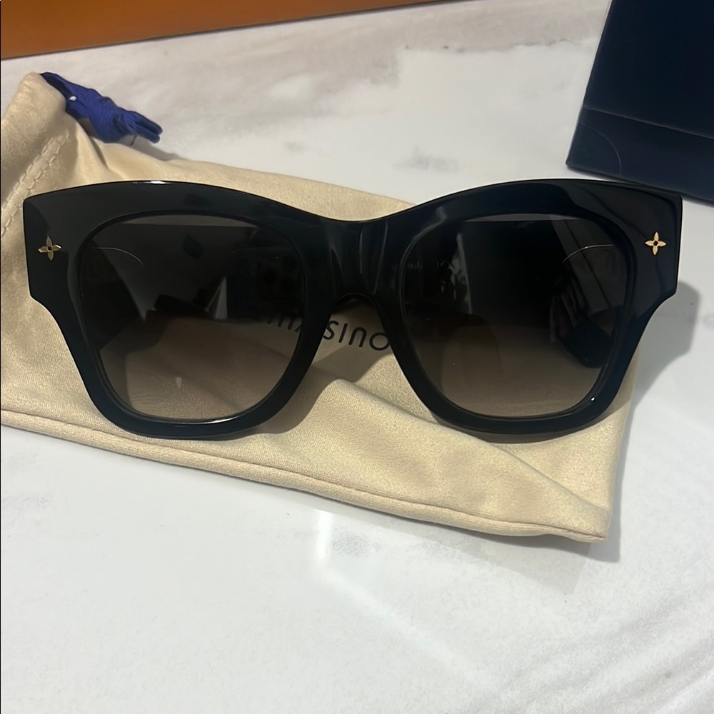 Louis Vuitton Black Wayfarer Sunglasses
